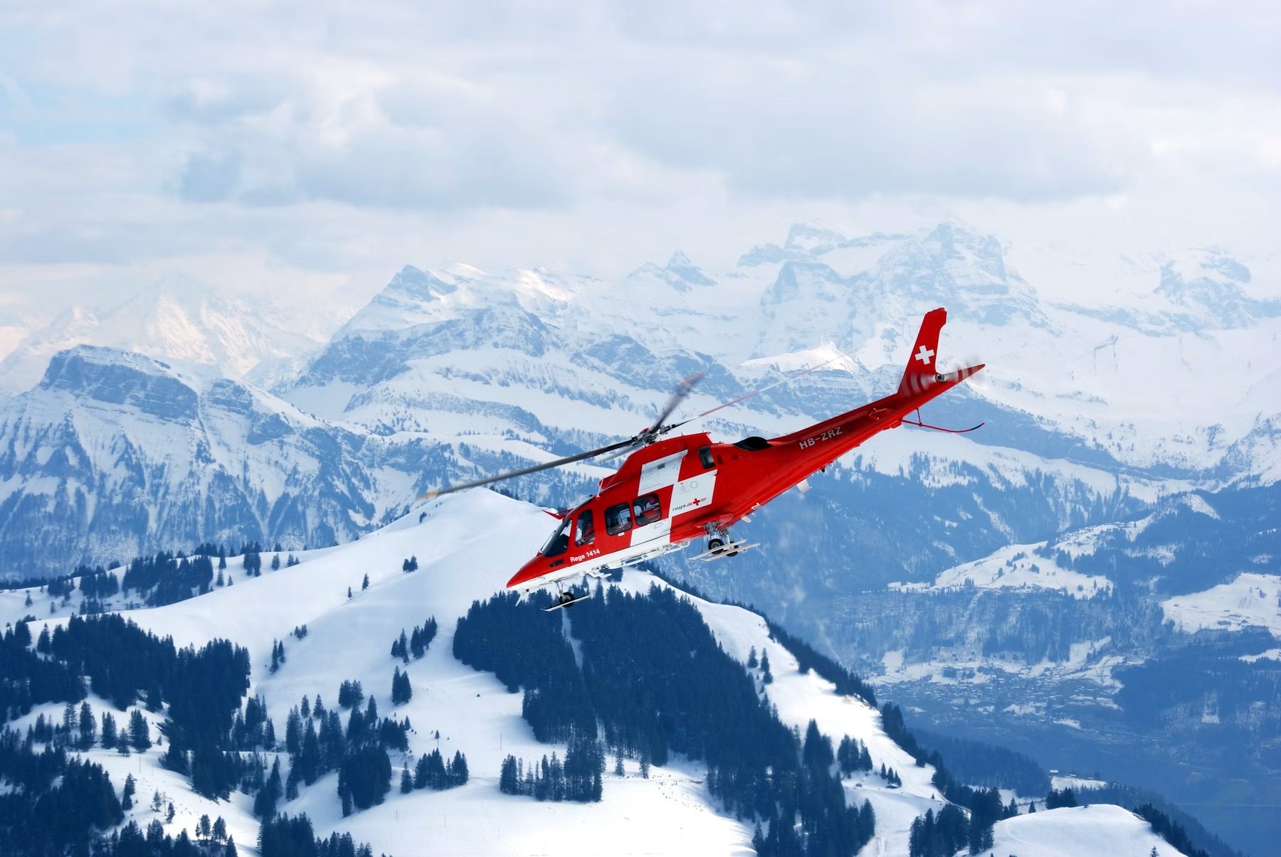 Heli & backcountry skiing